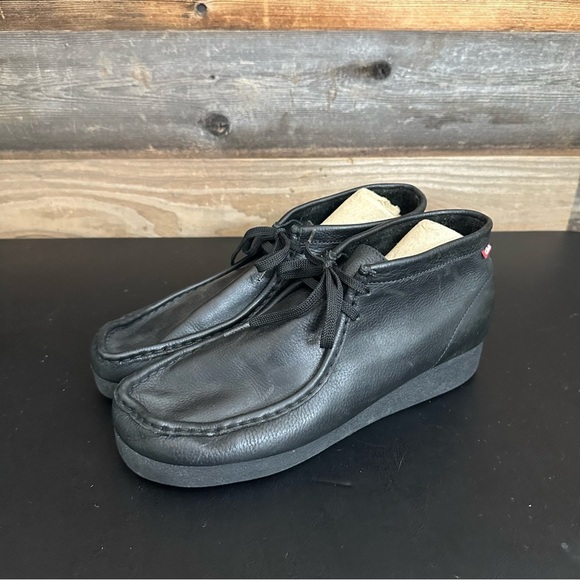 Clarks Stinson Hi Wallabee Chukka Boots Men's sz 10.5 Pebble Black Leather Crepe - Picture 1 of 8